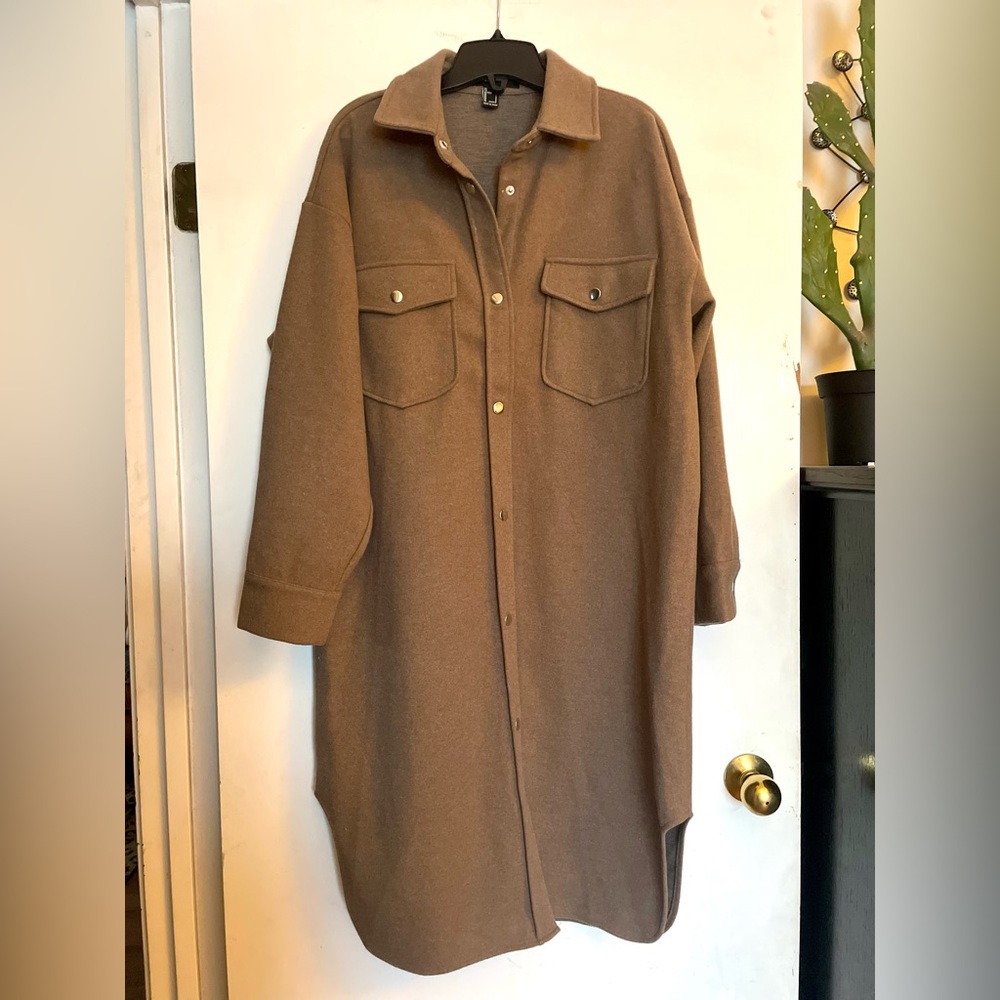 FOREVER 21 Ladies long snap button coat